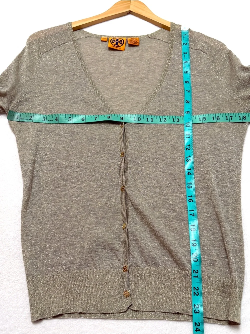 Tory Burch sz S Cardigan Lightweight Knit Sweater Gold Logo Buttons Metallic